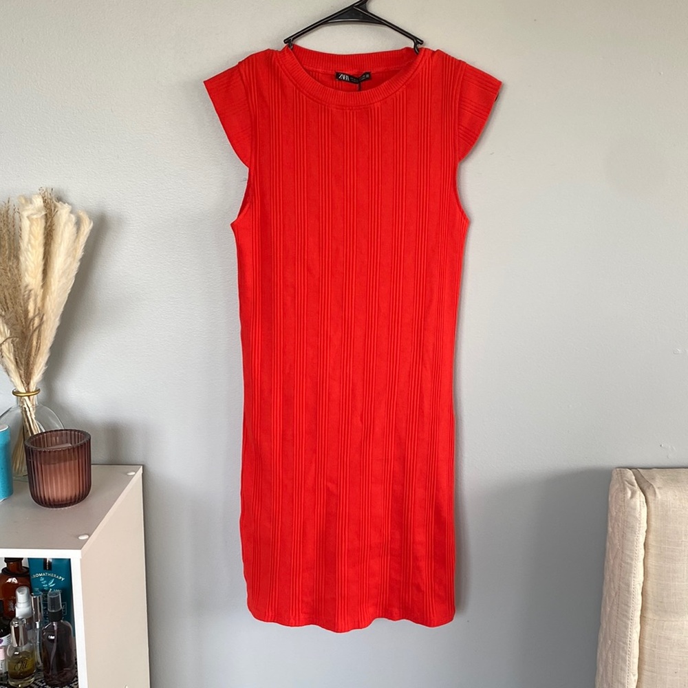 NWT Zara red ribbed dress short sleeve